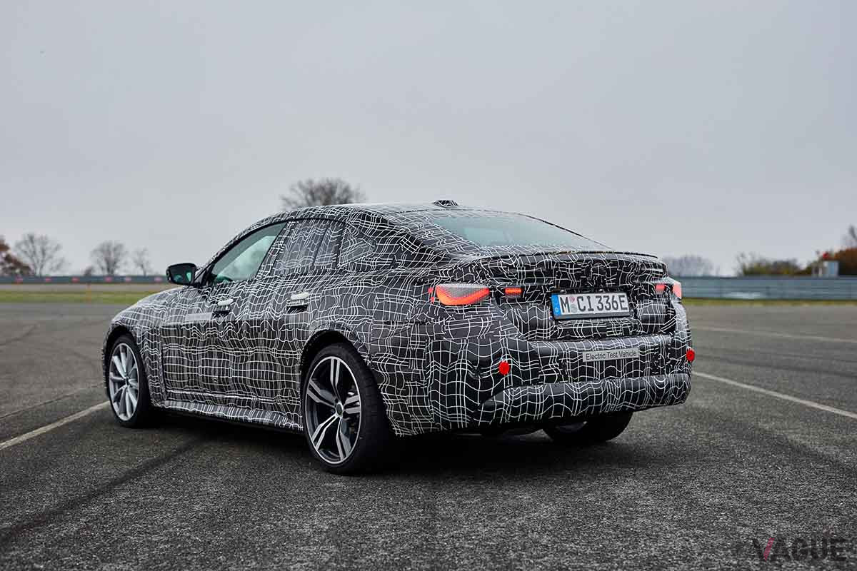 最終走行テストをおこなうBMW初となる4ドアグランクーペタイプの電気自動車（EV）「i4」