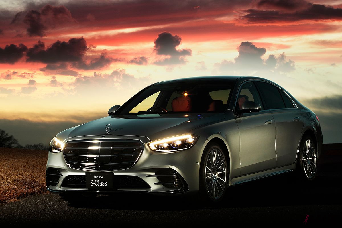 7世代目にフルモデルチェンジして日本に上陸したメルセデス・ベンツ新型「Sクラス」。写真はS500 4MATIC