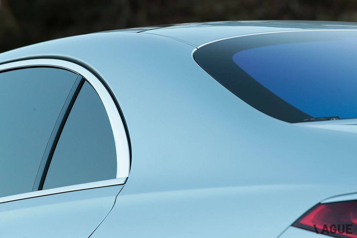 7世代目にフルモデルチェンジして日本に上陸したメルセデス・ベンツ新型「Sクラス」。写真はS500 4MATIC