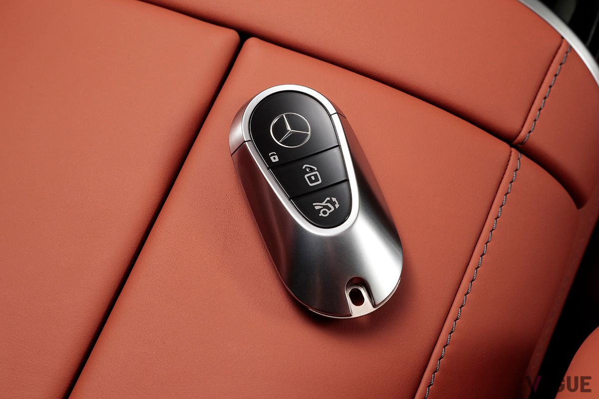 メルセデス・ベンツ新型「Sクラス」の電子キー