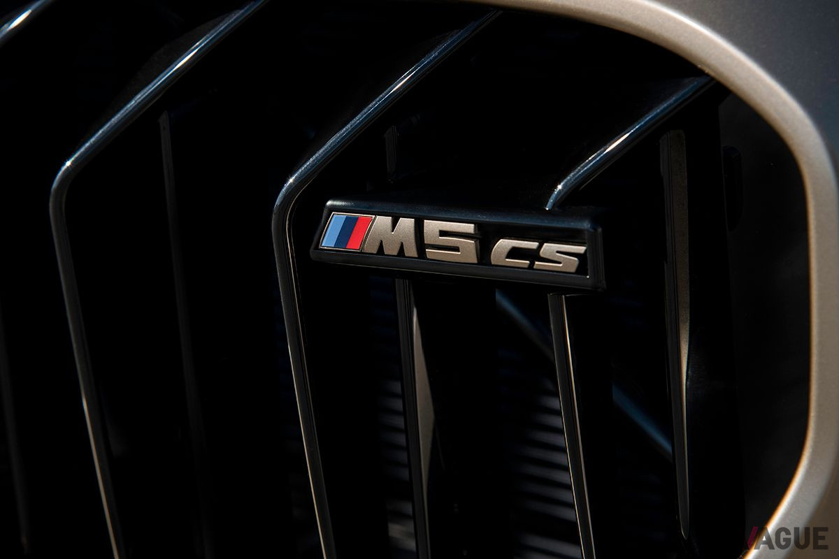 BMW「M5 CS」のフロントエンブレム