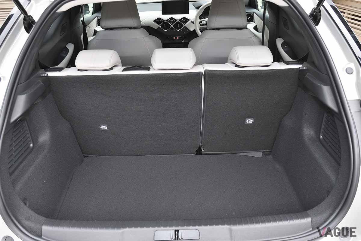 ピュアEV「DS3クロスバック E-TENSE」の荷室