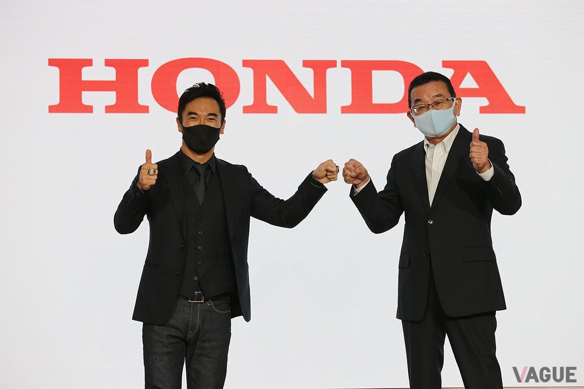 佐藤琢磨選手の「凱旋報告取材会」にはホンダの八郷隆弘社長も出席した