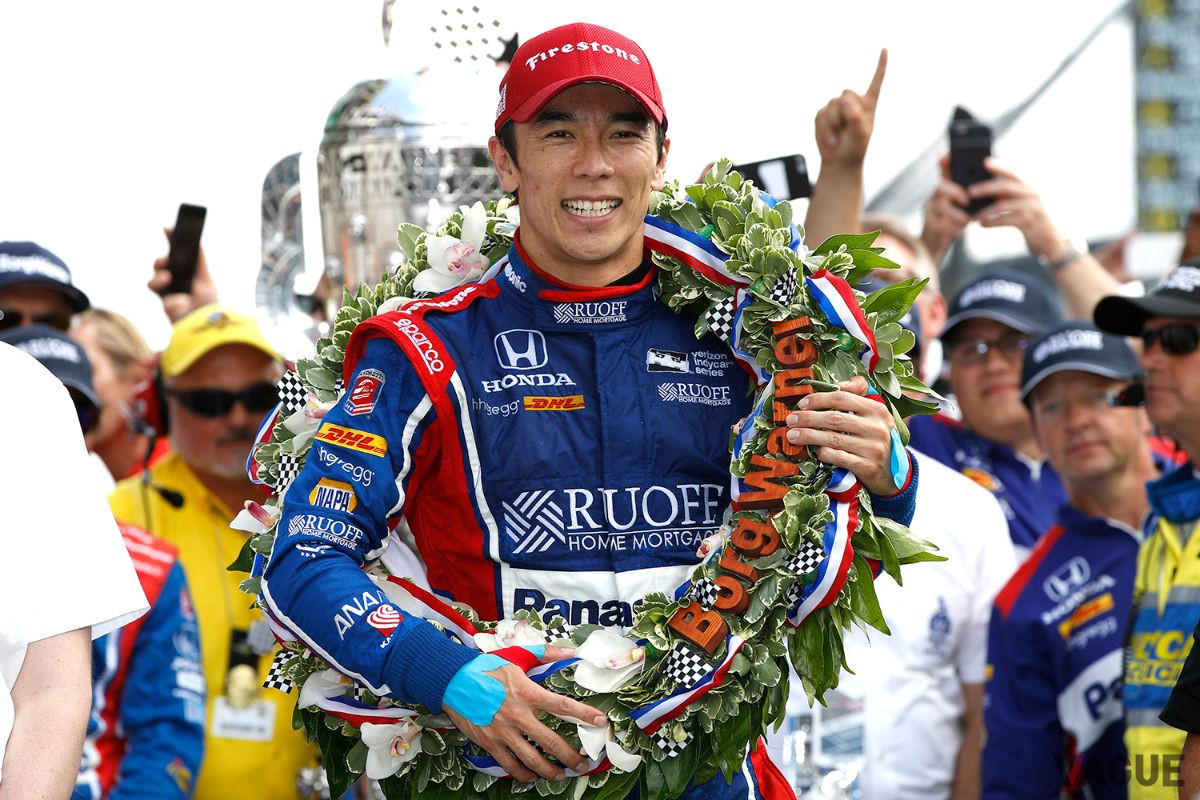 2017年5月におこなわれた第101回インディ500で、日本人として初優勝した際の佐藤琢磨選手