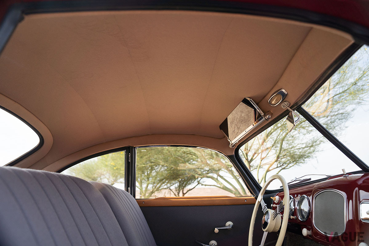 およそ3400万円で落札されたポルシェ「356クーペbyロイター」（C）2020 Courtesy of RM Sotheby's