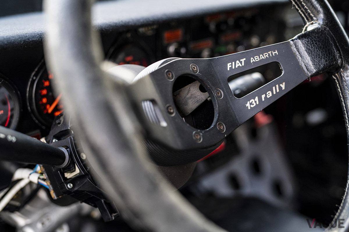 歴戦を物語るフィアット「131アバルトラリー」のコックピット（C）2020 Courtesy of RM Sotheby's