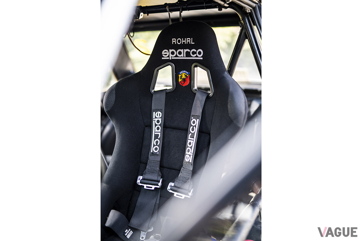 歴戦を物語るフィアット「131アバルトラリー」のコックピット（C）2020 Courtesy of RM Sotheby's