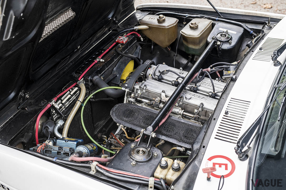 フィアット132用の2リッター直列4気筒DOHCをベースに4バルブ化したエンジン（C）2020 Courtesy of RM Sotheby's