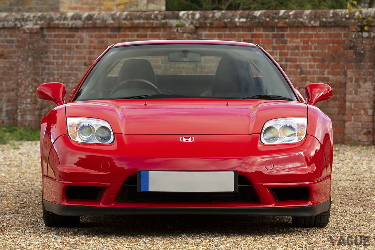 約1410万円−1770万円で販売中のホンダ「NSX」。内外装と共にコンディションよく保たれている（C）2020 Courtesy of RM Sotheby's