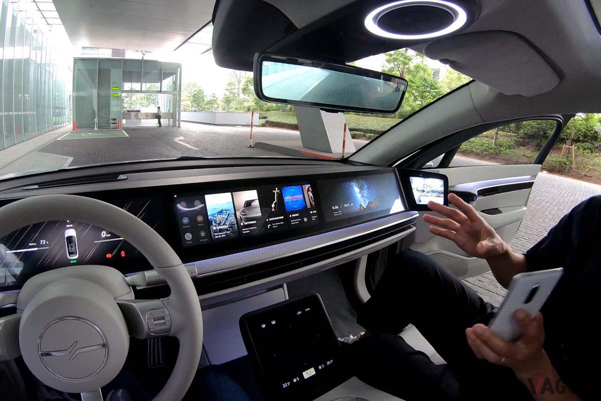 昨年8月の試乗会では車内のAV機器体験も実施。包み込まれるサウンドは「360 Reality Audio」によってもたらされたもの