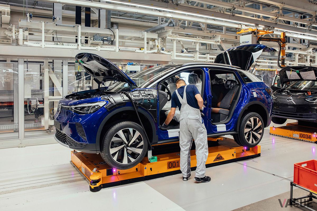VWツヴィッカウ工場（ドイツ）での「ID.4」生産風景
