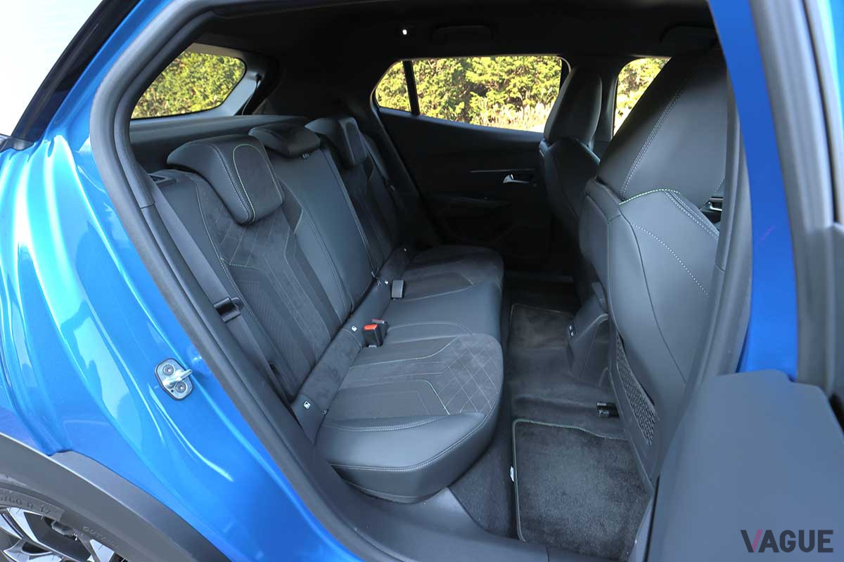 プジョー新型「2008　GT」のリアシート