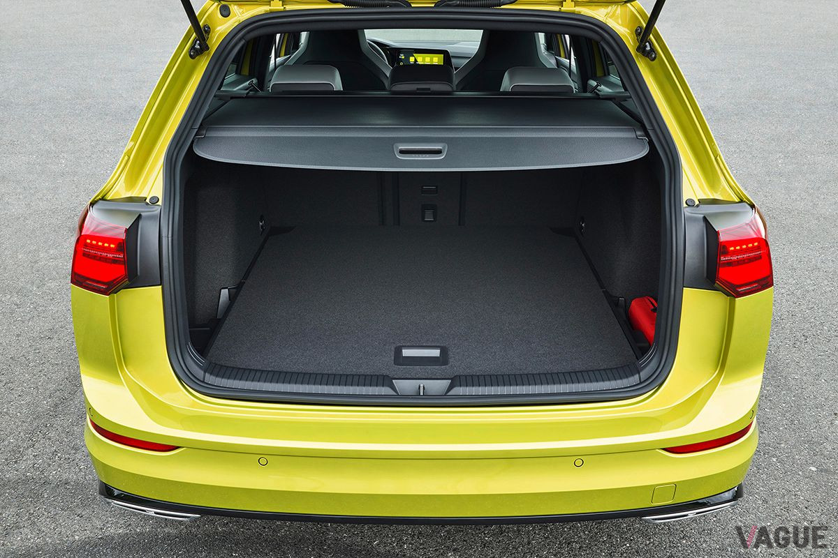 VW新型「ゴルフヴァリアント」の荷室