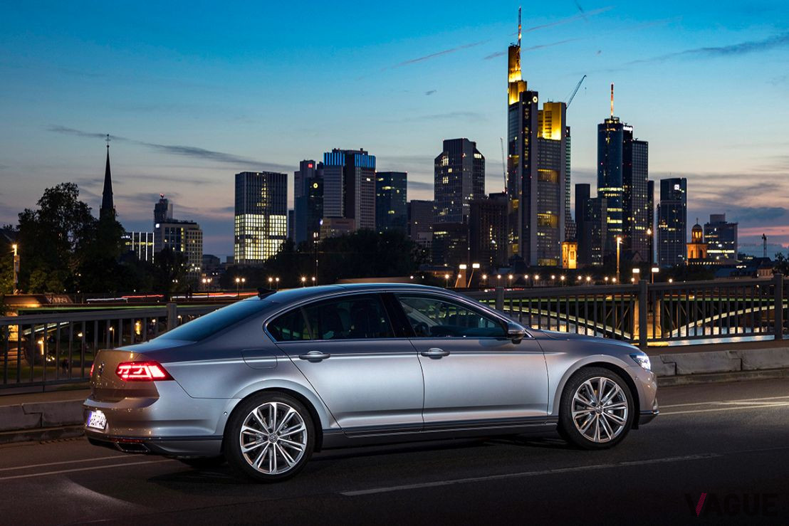 VW改良新型「パサート」