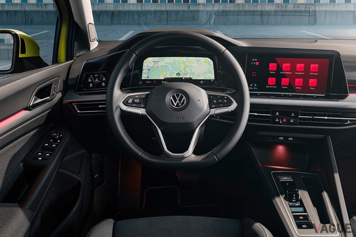 8代目VW新型「ゴルフ」のインパネ
