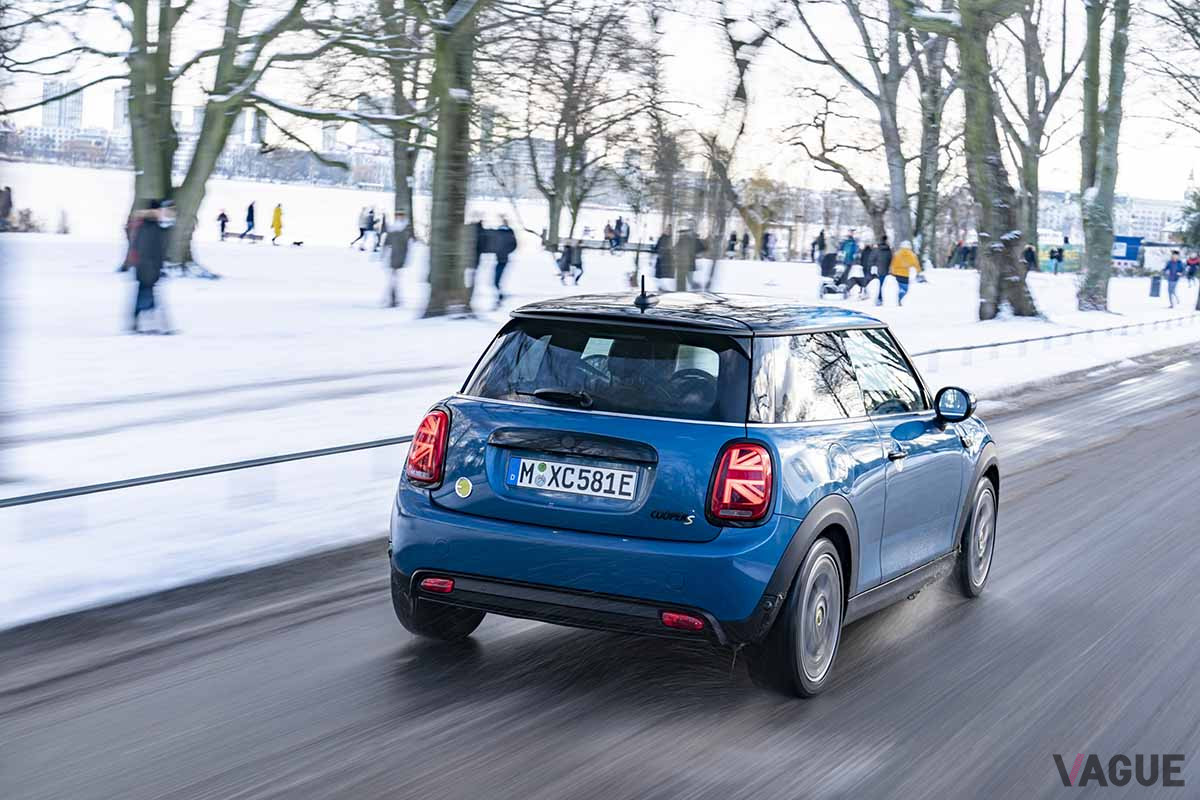 改良新型「ミニクーパーSE」の走り