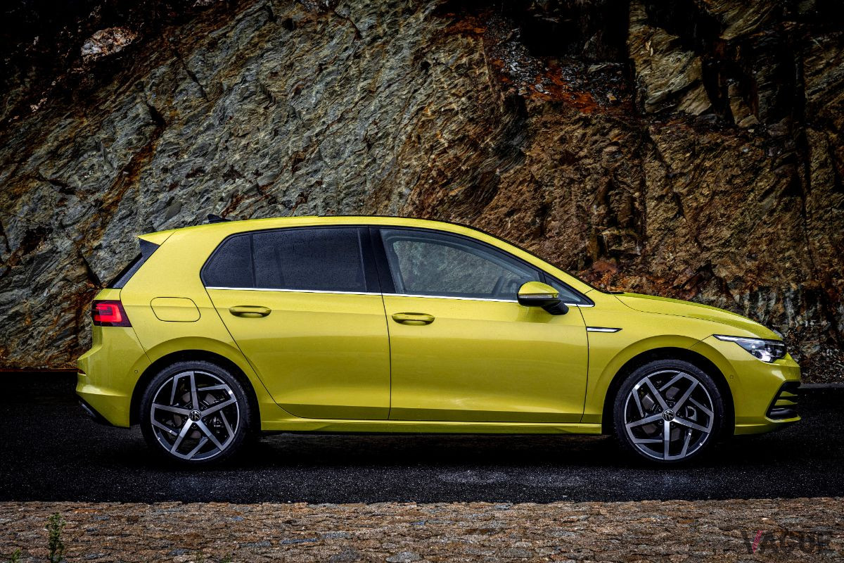 VW新型「ゴルフ」
