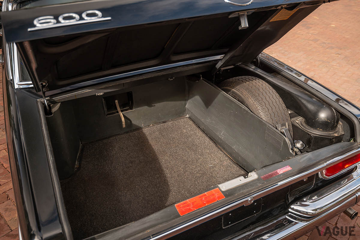 約3620万円で落札されたメルセデス・ベンツ「600 6ドア プルマン」（C）2020 Courtesy of RM Sotheby's