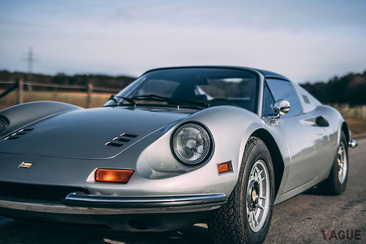 フェラーリのセカンドラインとして作られた「ディノ」だが、いまやスーパーカーブーム時代のヒーロー「512BB」よりも高額なプライスとなった（C）2021 Courtesy of RM Sotheby's