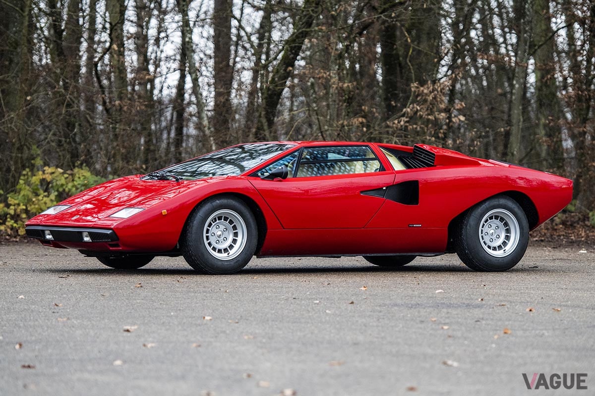 約1億円で落札されたランボルギーニ「カウンタックLP400ペリスコピオ」（C）2021 Courtesy of RM Sotheby's