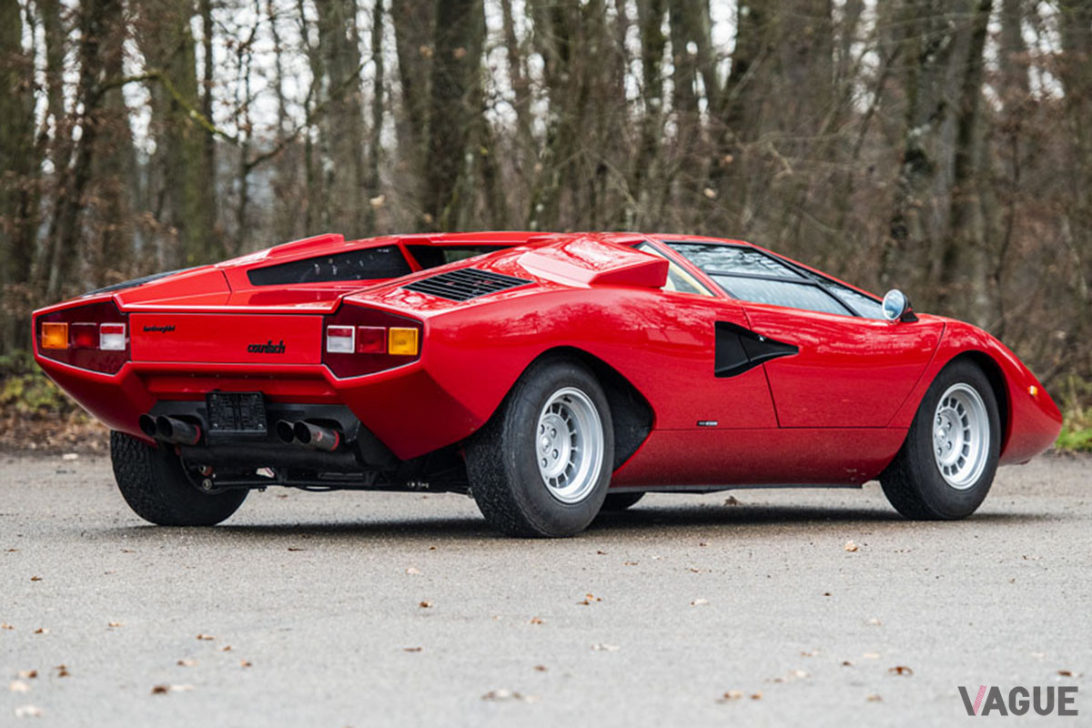 約1億円で落札されたランボルギーニ「カウンタックLP400ペリスコピオ」（C）2021 Courtesy of RM Sotheby's