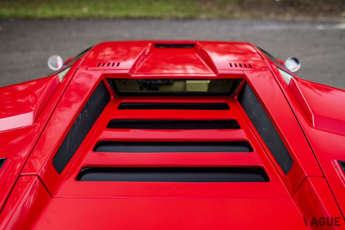 約1億円で落札されたランボルギーニ「カウンタックLP400ペリスコピオ」（C）2021 Courtesy of RM Sotheby's