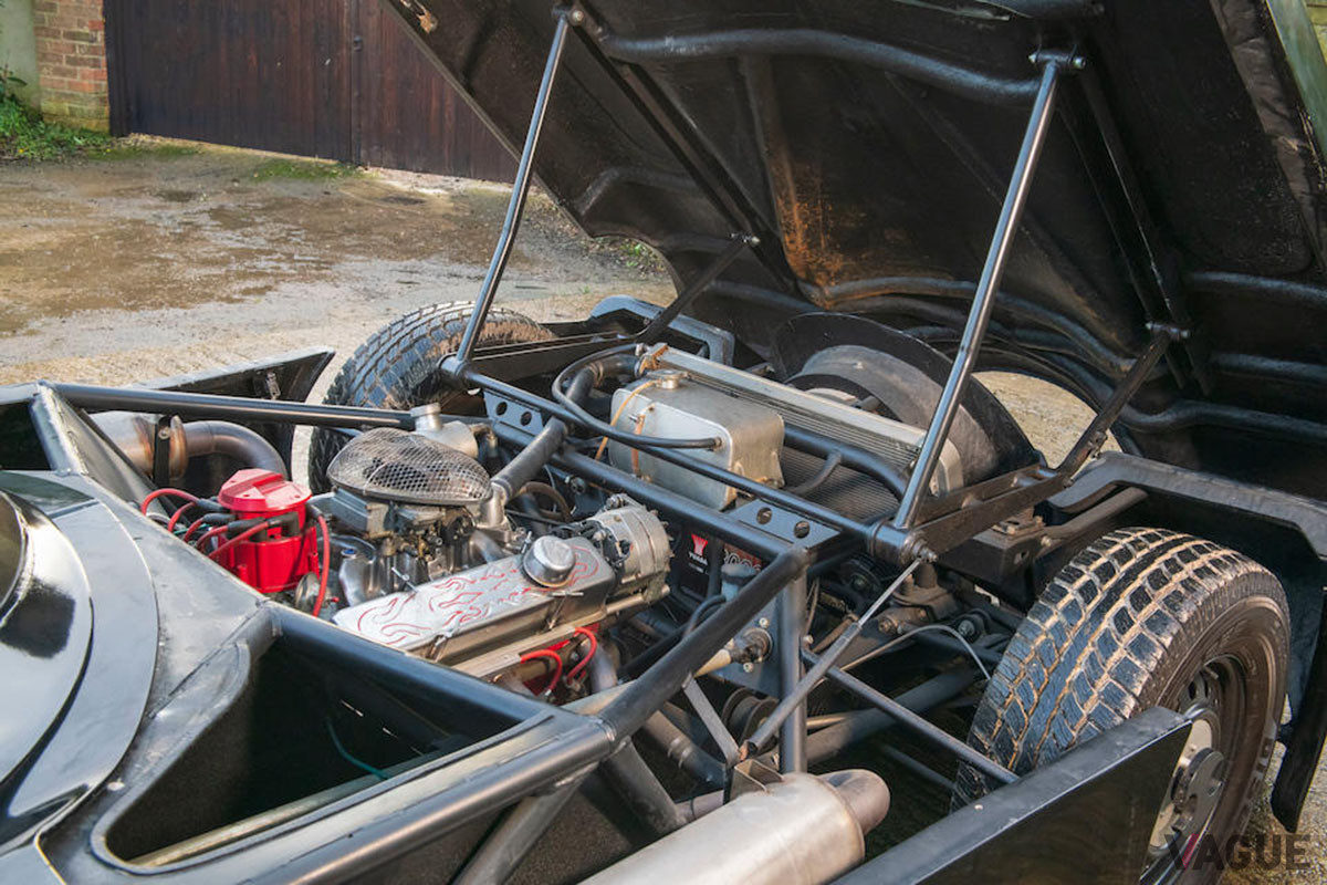 1965年型のフォード初代「マスタング」のコンポーネンツを流用した「バットモービル」（C）Bonhams 2001-2021