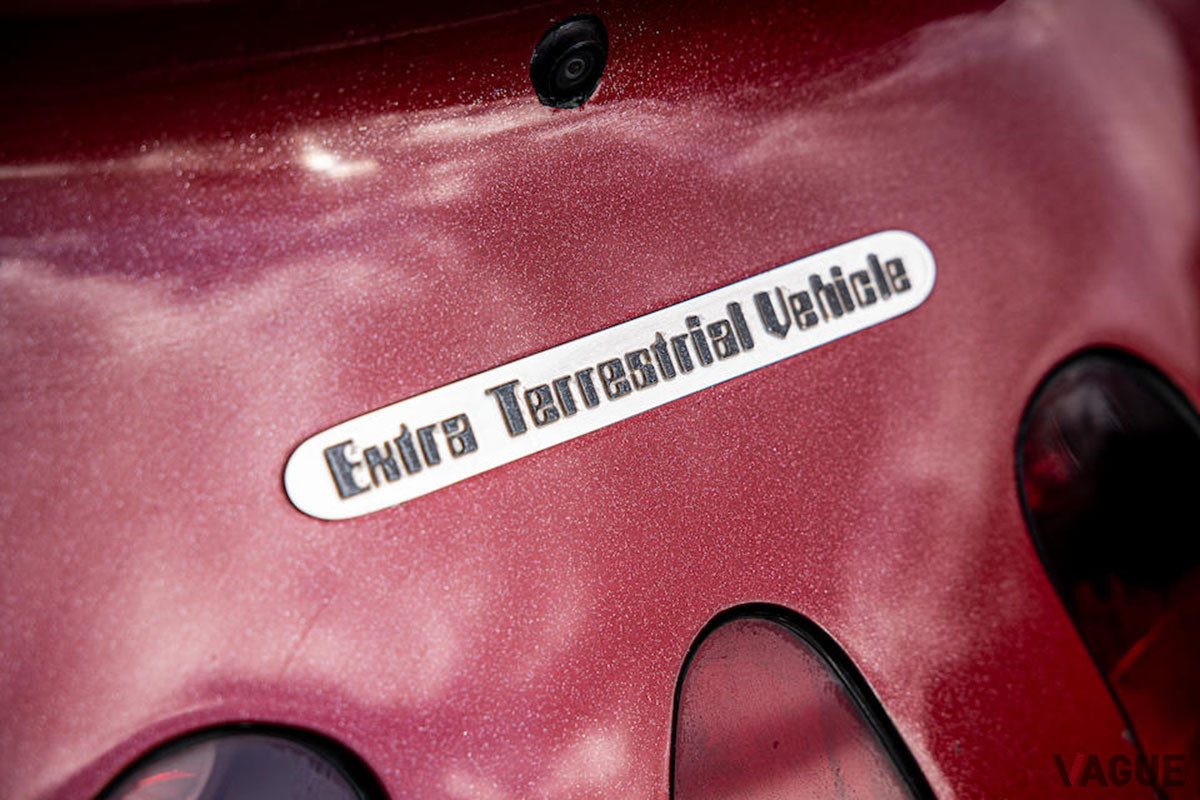 邦貨換算約120−180万円のエスティメートが付けられた「EXTRA TERRESTRIAL VEHICLE」（C）Bonhams 2001-2021