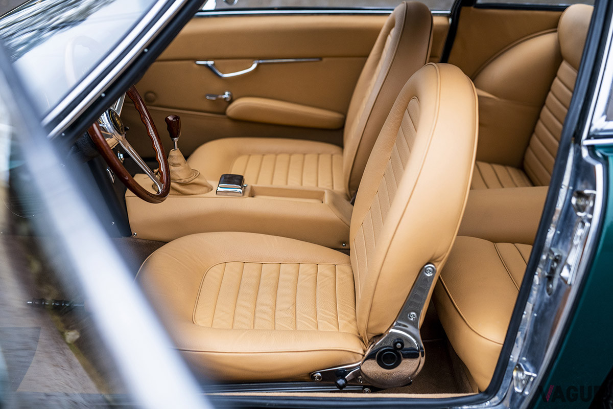 約6160万円で落札されたランボルギーニ「400GT 2+2」（C）2020 Courtesy of RM Sotheby's