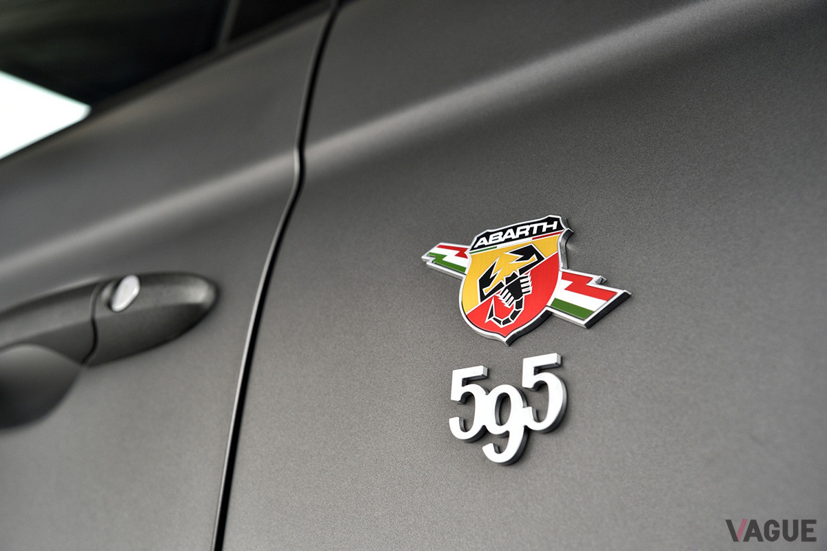 特別ボディカラーとなるマットグレーのGrigio Opaco