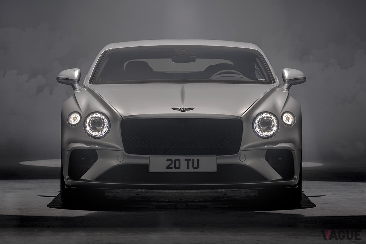 ラジエターグリルとバンパーロアグリルをダークティントした「コンチネンタルGTスピード」