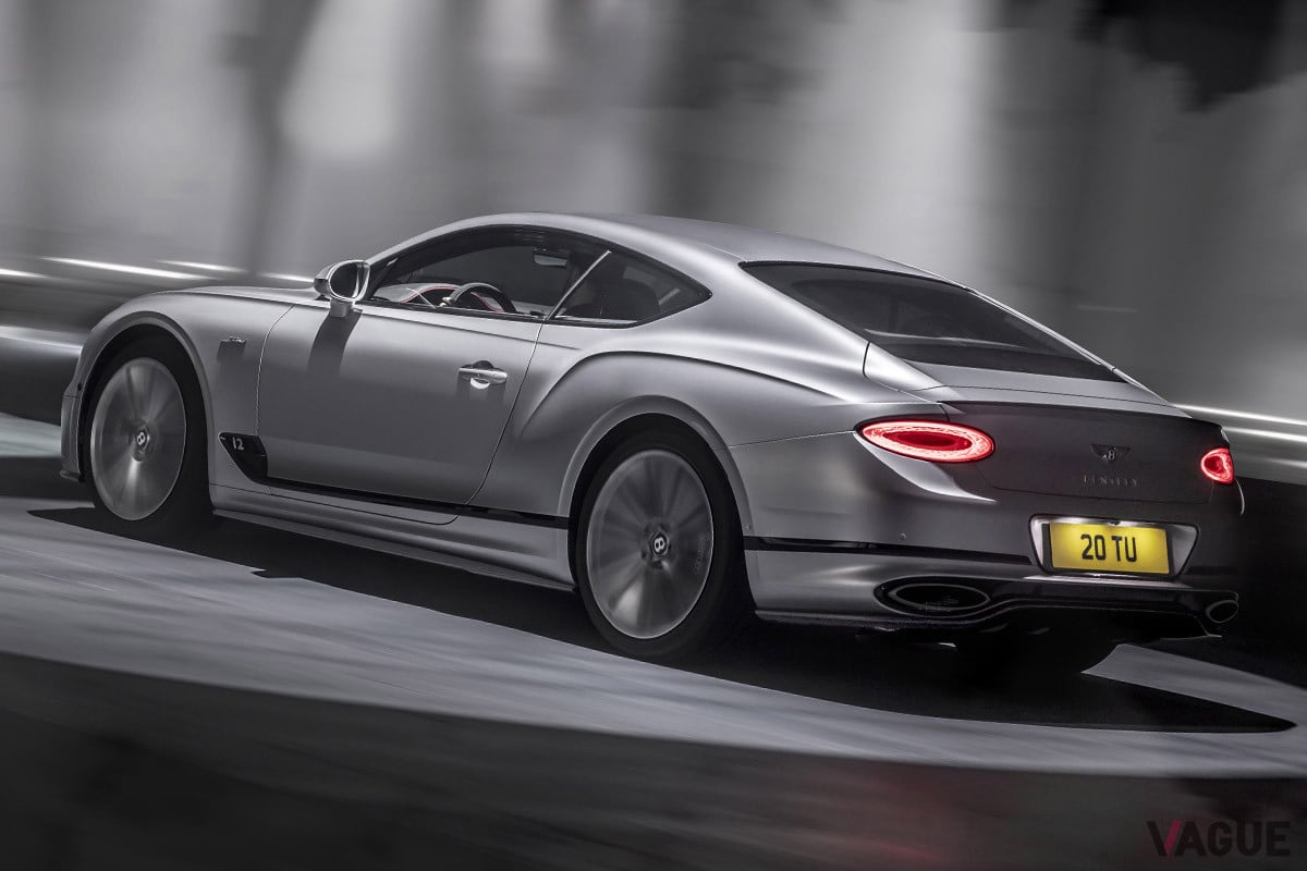 最高速は335km／h、0-100km／h加速は3.6秒