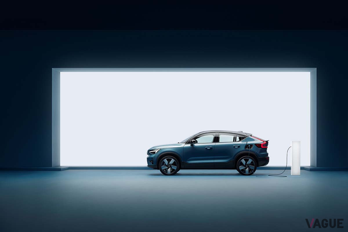世界初公開されたボルボ新型「C40リチャージ」