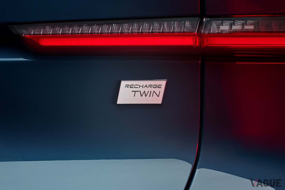 世界初公開されたボルボ新型「C40リチャージ」は2モーターのAWDだ
