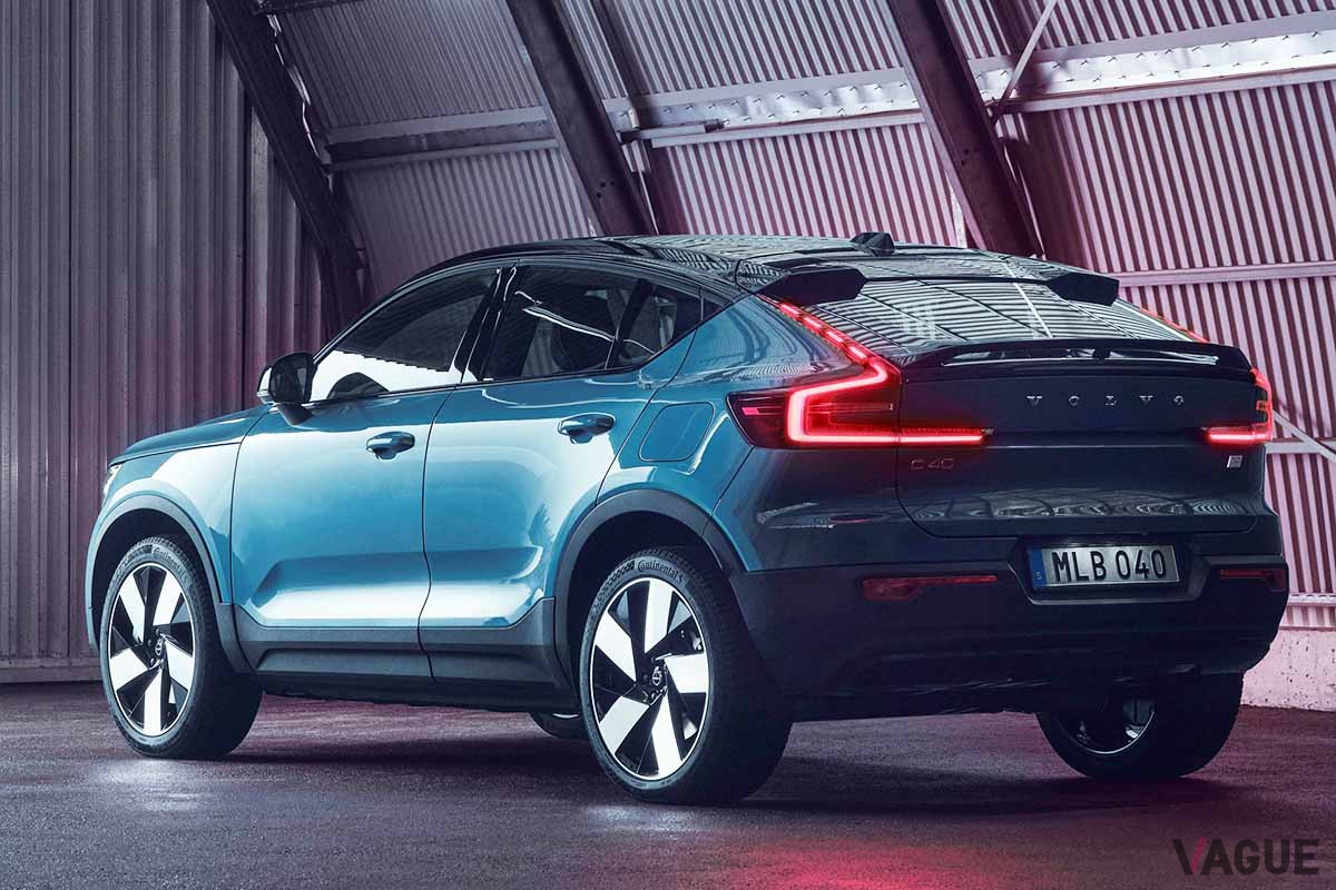 世界初公開されたボルボ新型「C40リチャージ」