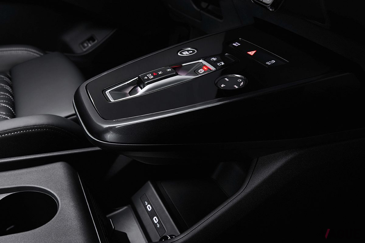 アウディの新型EV「Q4 e-tron」のシフトセレクター