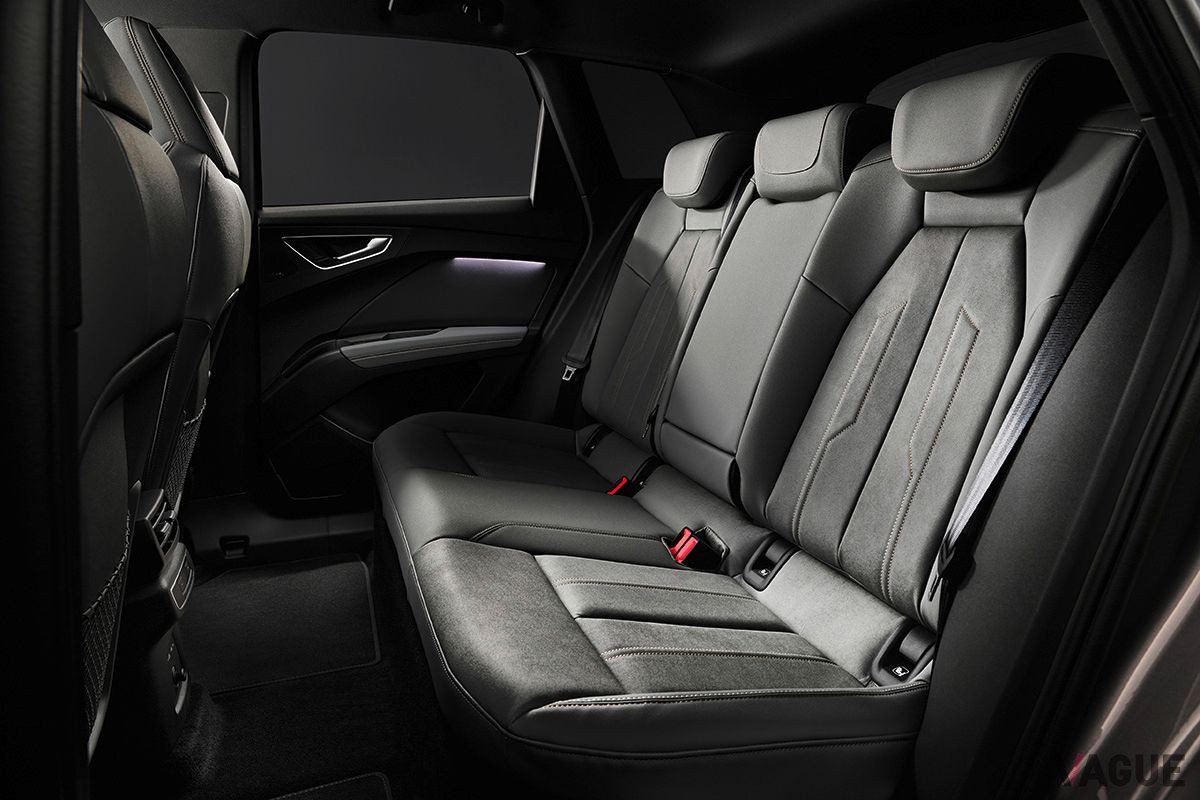 アウディの新型EV「Q4 e-tron」のリアシート