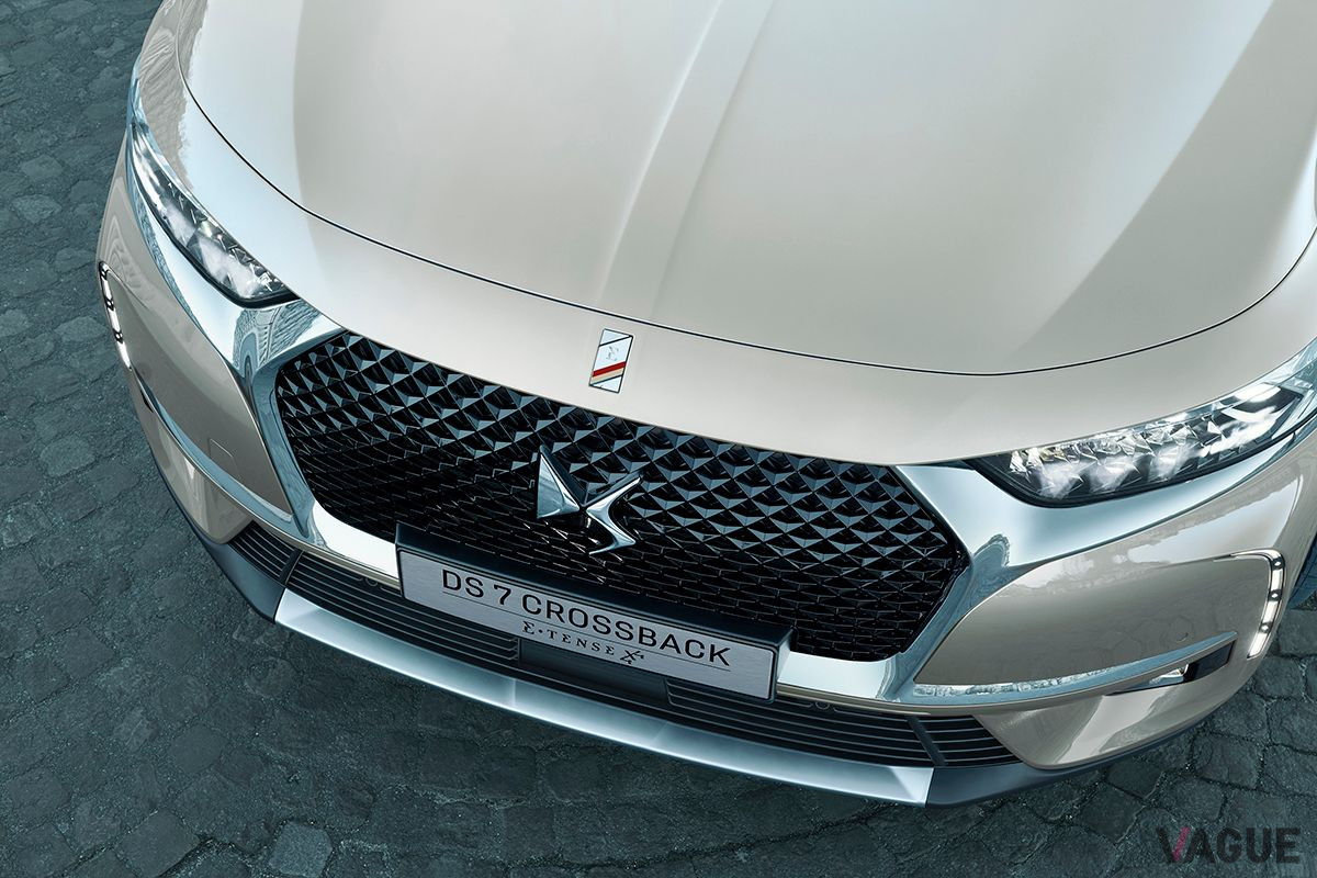 「DS7クロスバックE-TENSE 4×4」