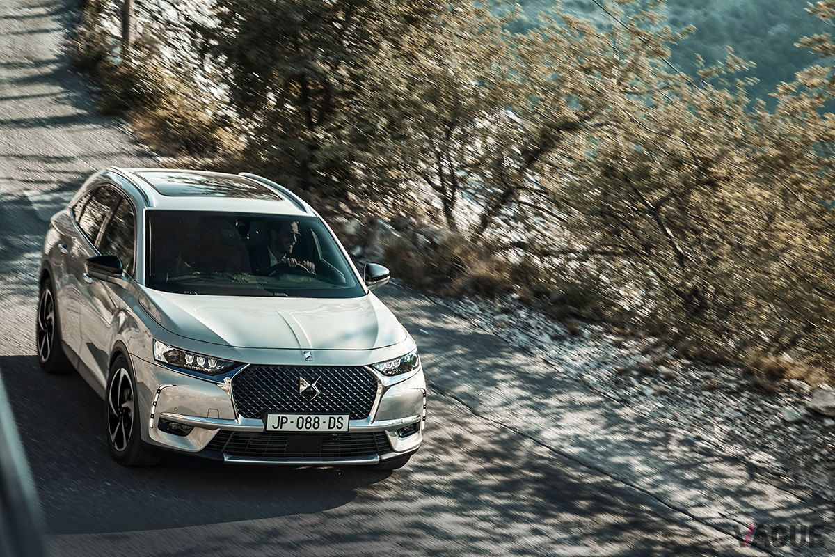 「DS7クロスバックE-TENSE 4×4」の走り