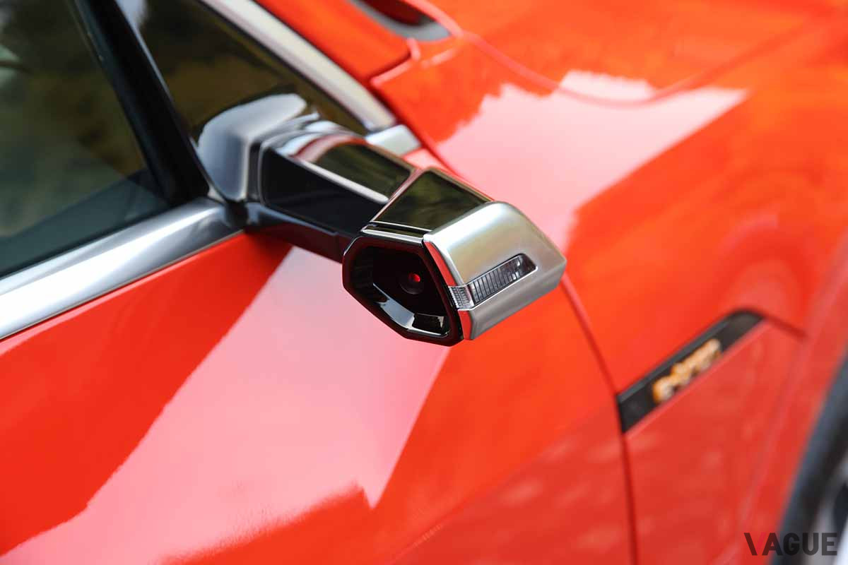バーチャルエクステリアミラーは26万円のオプション