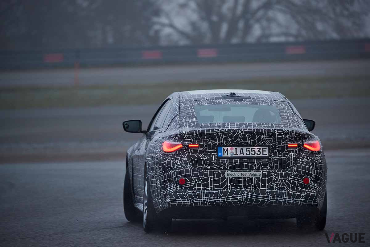 最終走行テストをおこなうBMW初となる4ドアグランクーペタイプの電気自動車（EV）「i4」