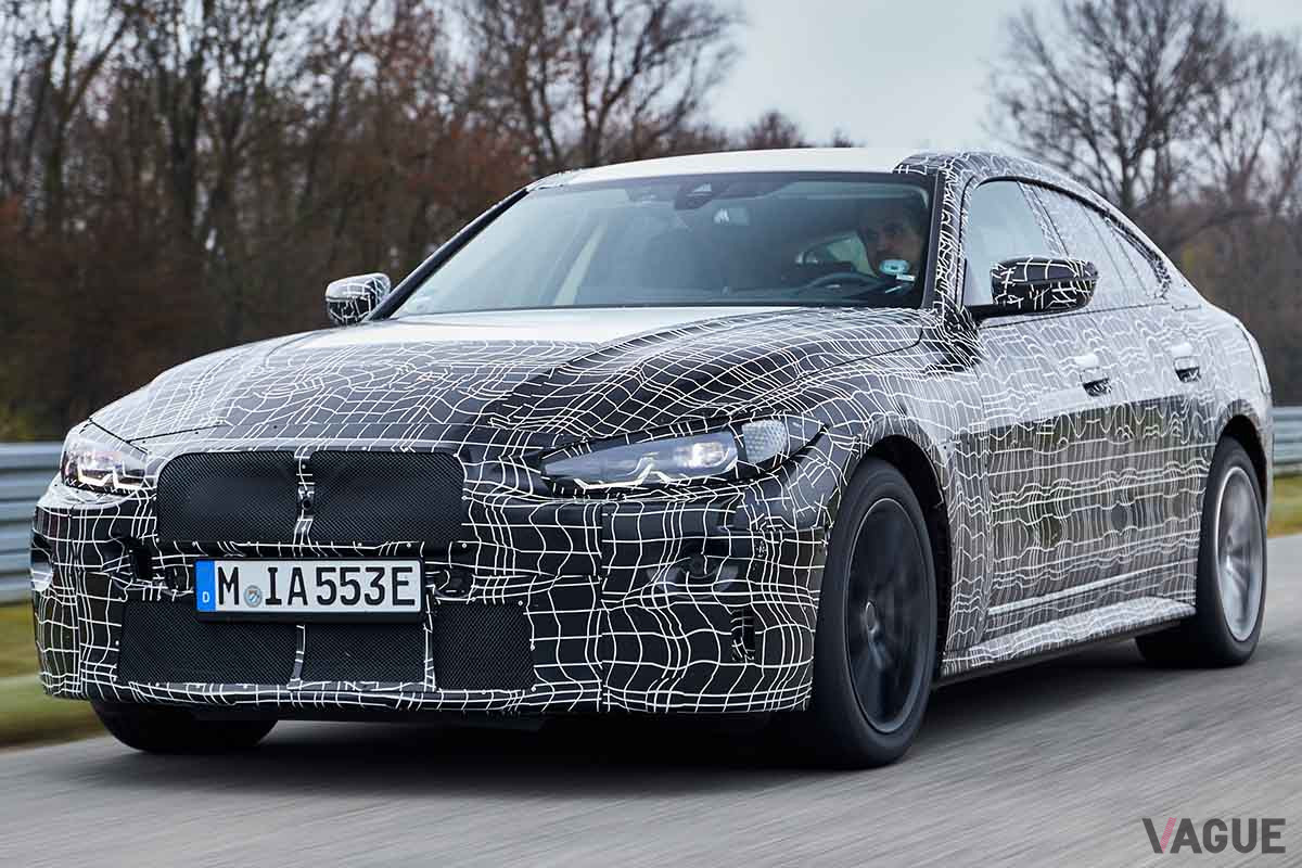 最終走行テストをおこなうBMW初となる4ドアグランクーペタイプの電気自動車（EV）「i4」