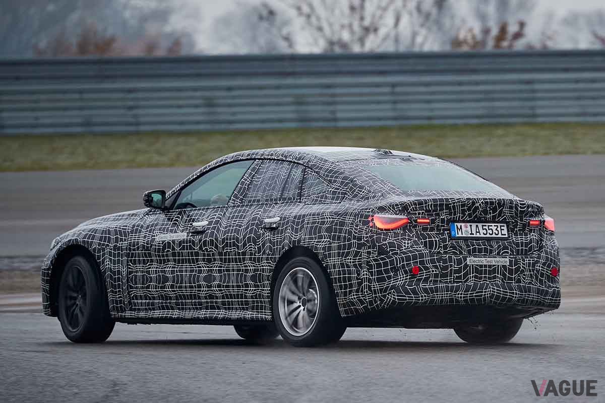 最終走行テストをおこなうBMW初となる4ドアグランクーペタイプの電気自動車（EV）「i4」