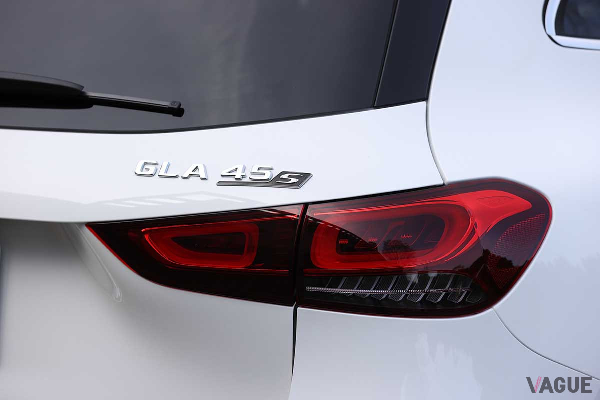 メルセデスAMG「GLA45S」のリアエンブレム