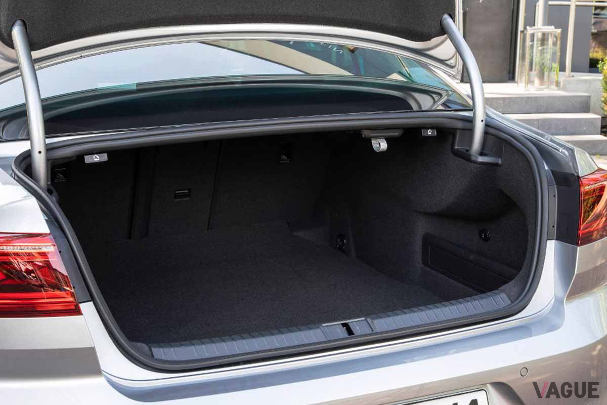 改良新型「パサート」の荷室