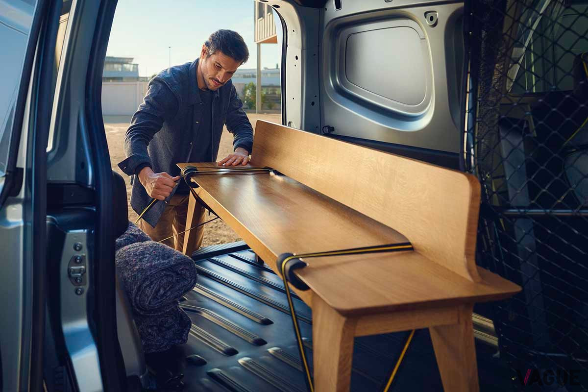 ルノー新型「カングーバン」のインテリア