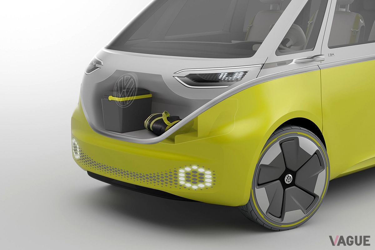 VW「ID.BUZZ」コンセプトのフロントには小さな荷室がある