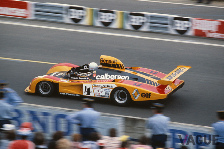 1978年のル・マン24時間耐久レースに出場したFrequel in­ Ragnotti アルピーヌA442（4号車）