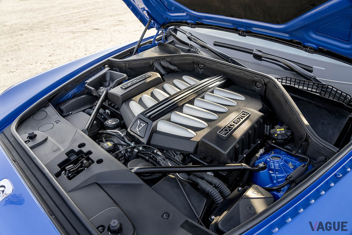 マラドーナがドライブしたのは、およそ5000kmのロールス・ロイス「ゴースト」（C）2021 Courtesy of RM Sotheby's