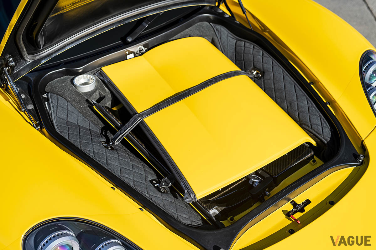 最高ビッドは約8300万円だったポルシェ「カレラGT」（C）2020 Courtesy of RM Sotheby's